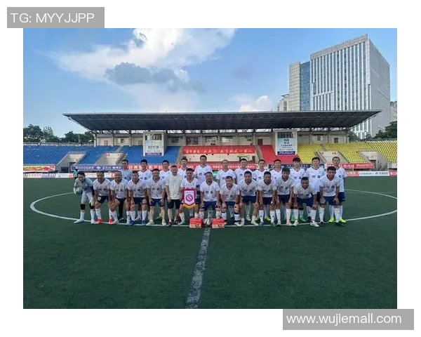 威科姆与女王巡游的激烈对决揭示足球魅力与团队精神的完美结合